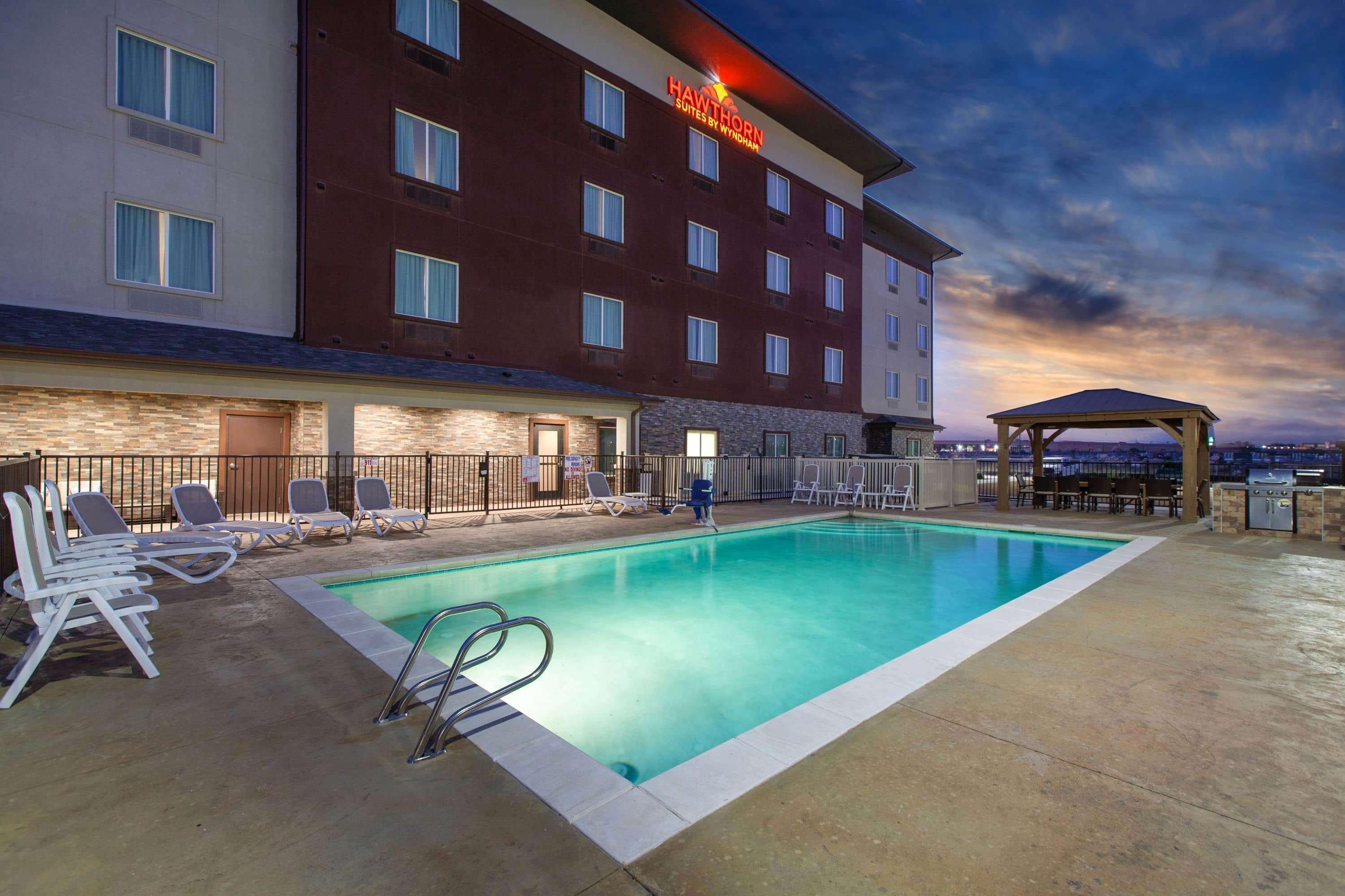 Hawthorn Extended Stay By Wyndham Odessa Esterno foto