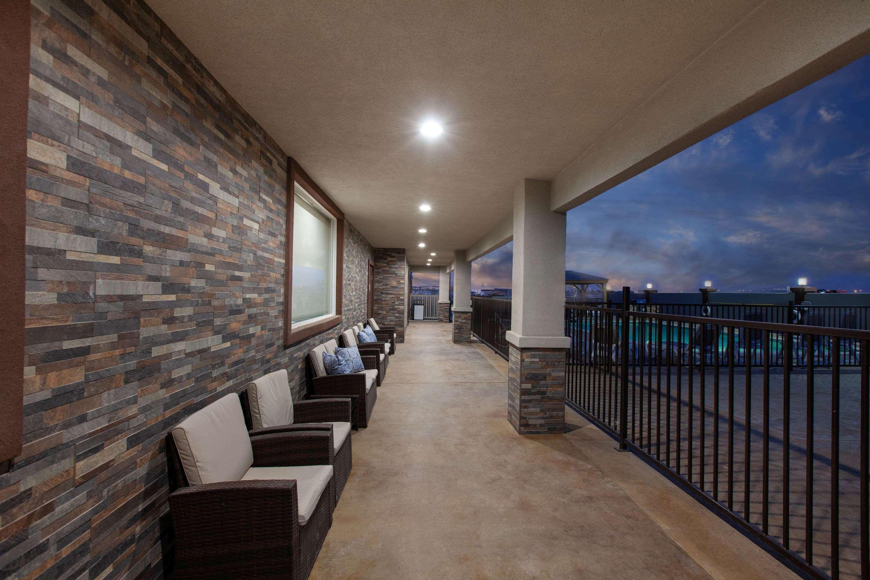 Hawthorn Extended Stay By Wyndham Odessa Esterno foto